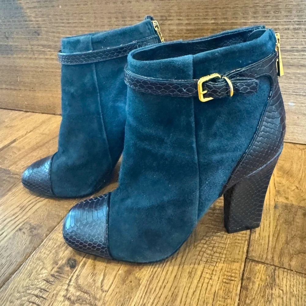 Tory Burch Gracie Suede Navy Ankle‎ Boots Embossed Alligator Leather Size 7.5